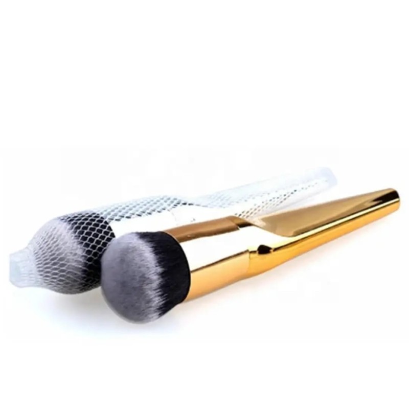 Foundation Brush 2 of 3