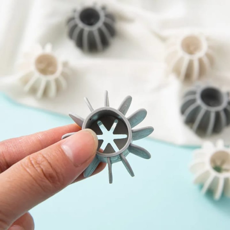 Reusable Silicone Washing Machine Laundry Balls 2 of 8
