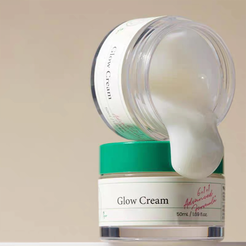 Dark Spot Correcting Glow Cream 3 of 3