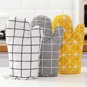 Heat-Resistant Oven Gloves