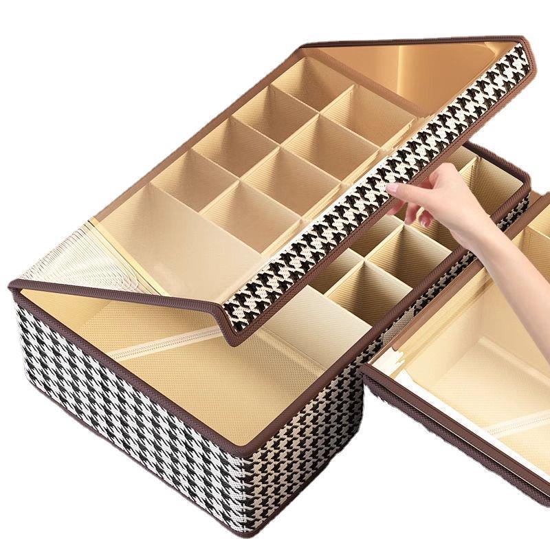 17 Grid Foldable Undergarment Organizer 5 of 5