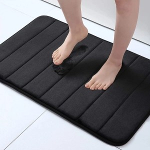 Super absorbent bathroom mat