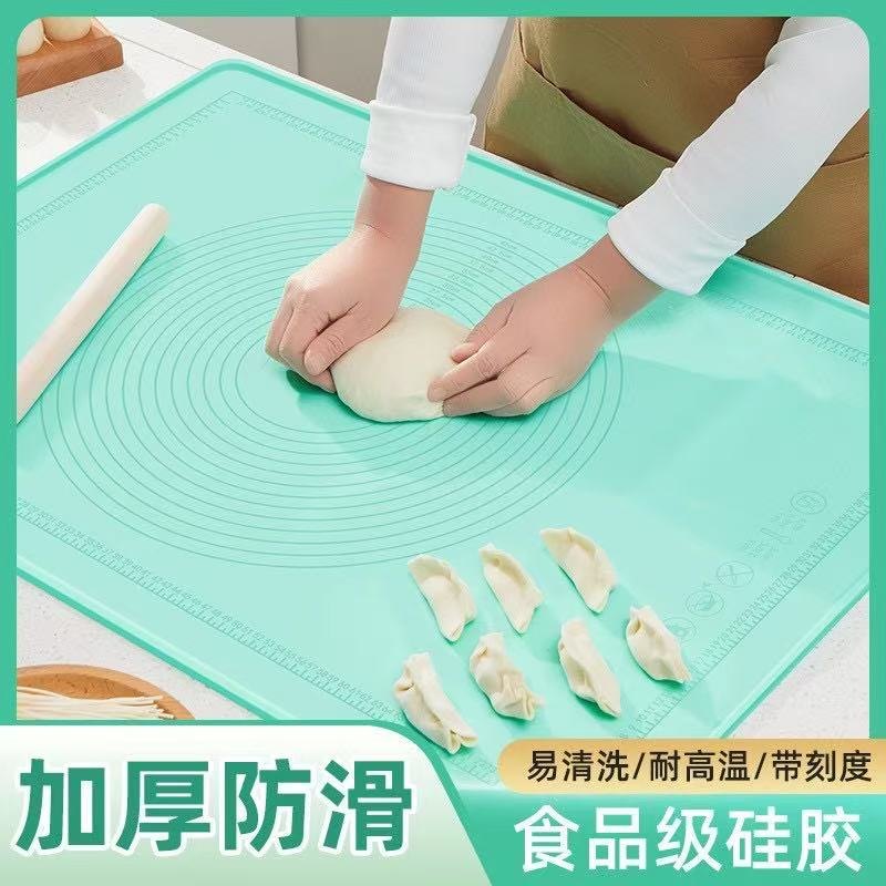 Non-stick Silicone Kneading Mat 3 of 5
